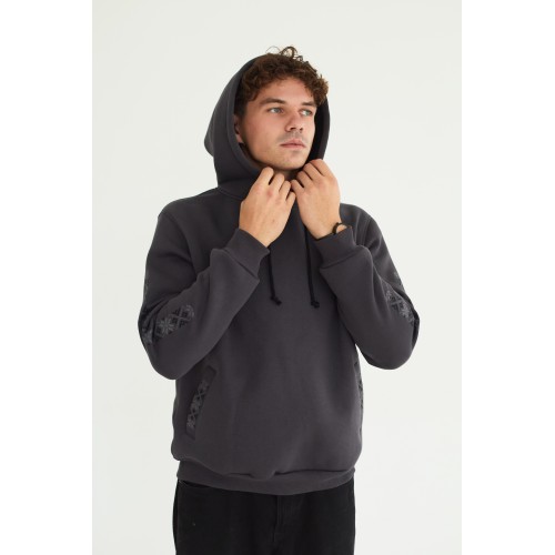 Худи мужская с орнаментом на рукавах