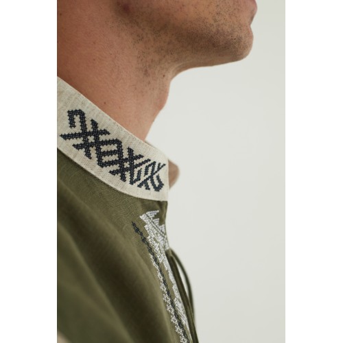 Льняная рубашка в цвете хаки "Дерево Жизни"