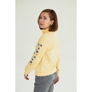 Бомбер на молнии с вышивкой " Васильки" в желтом цвете