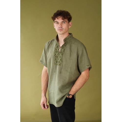 Льняная мужская рубашка в цвете хаки с орнаментом "МОНО"