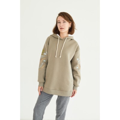 Оверсайз в оливковом цвете с вышивкой