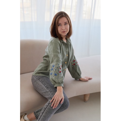 Льняная женская рубашка в цвете хаки (манжет фонарик)