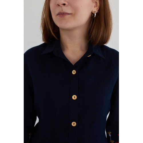 Льняная женская рубашка в темно-синем цвете (манжет фонарик)