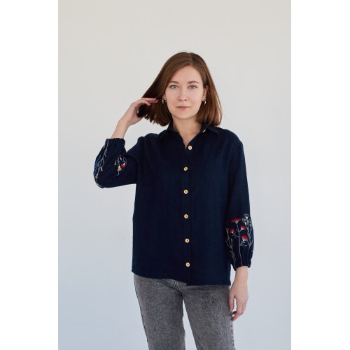 Льняная женская рубашка в темно-синем цвете (манжет резинка)