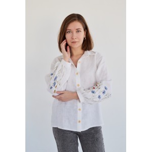 Женская льняная рубашка в белом цвете ( манжет фонарик )