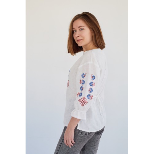 Женская блузка в белом цвете 3/4 "Каханне"